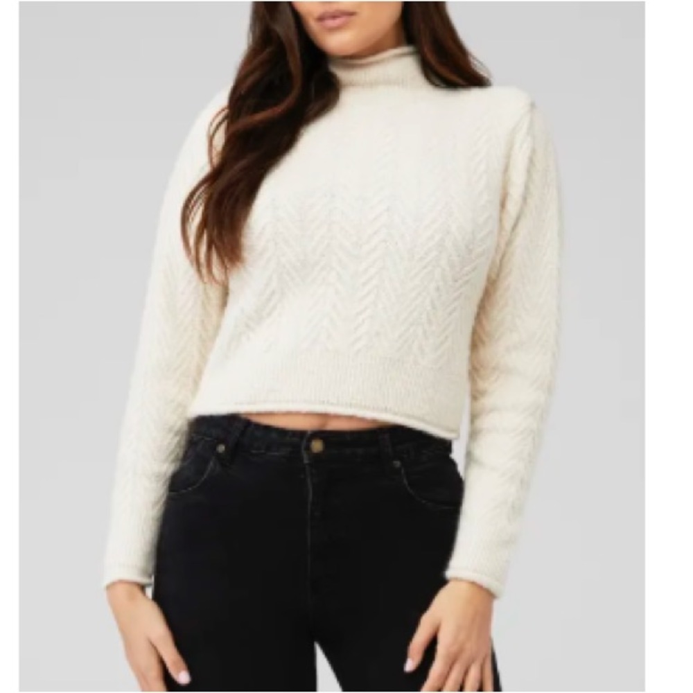 ASTR  Carlota sweater size small